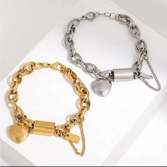 New Chunky Gold or Silver Heart Lock Charm Bracelet Chain Bracelet - Picture 2 of 16